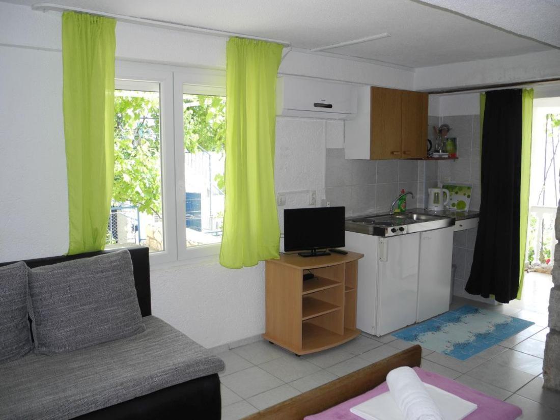 Apartments Niko ドラマリ エクステリア 写真